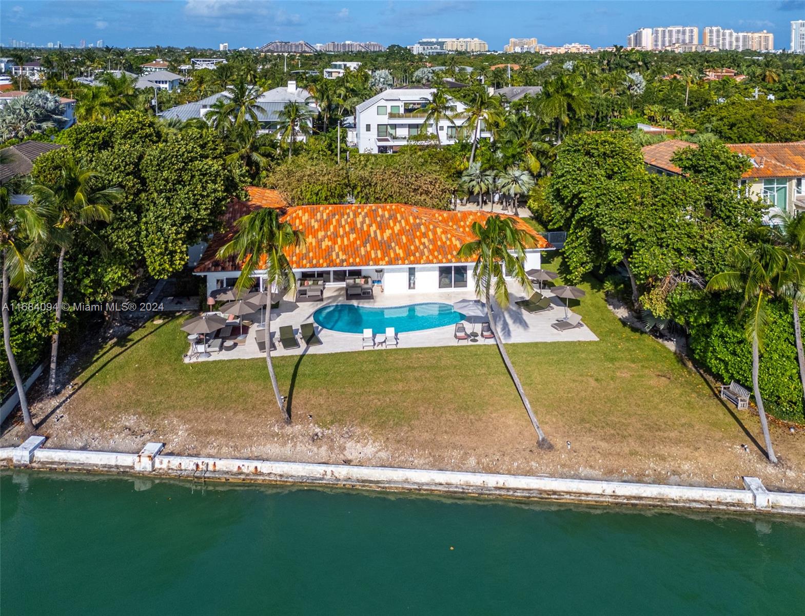 MASHTA ISLAND A REPLAT OF - Residential