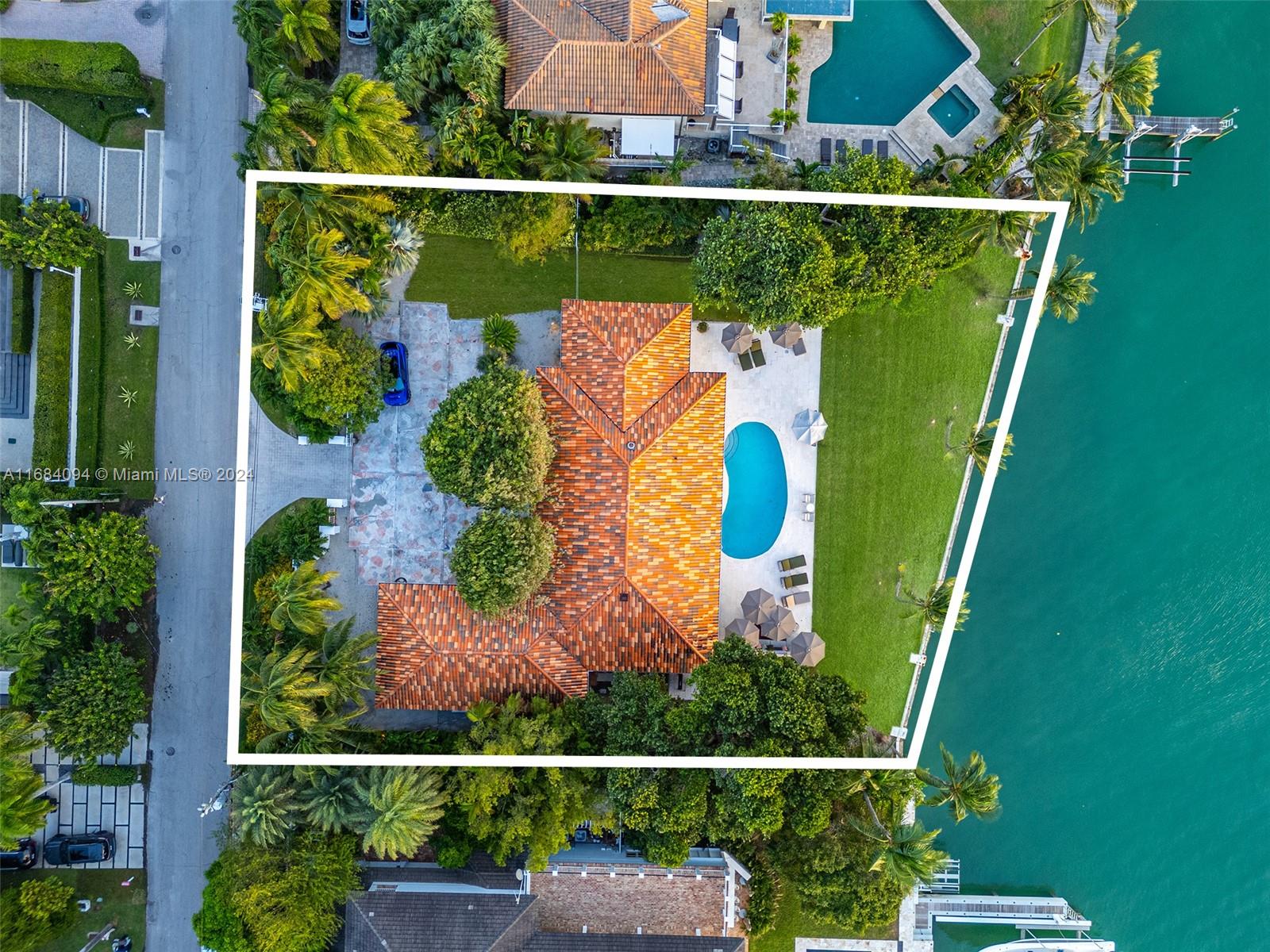 MASHTA ISLAND A REPLAT OF - Residential