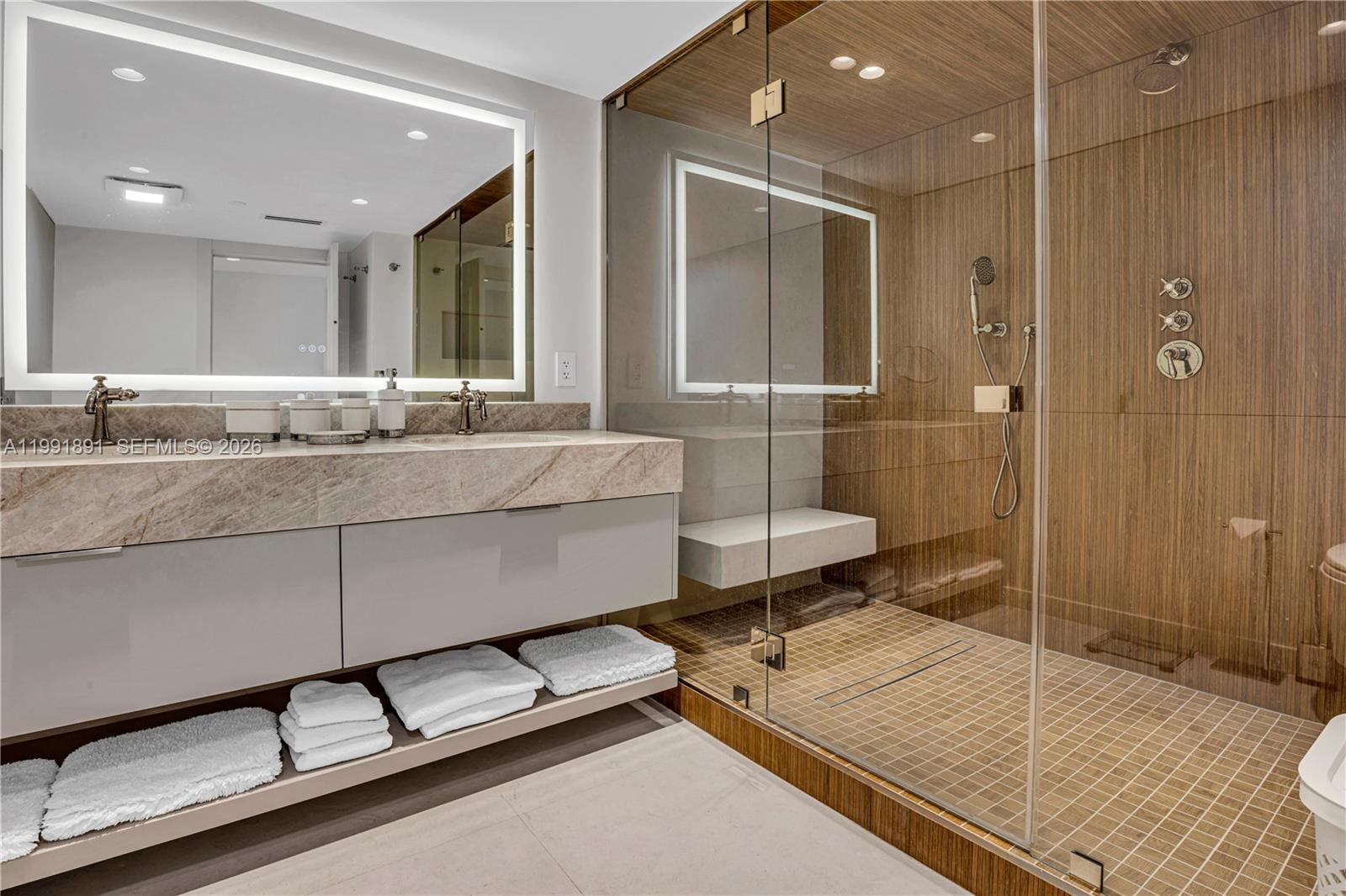 OCEANIA III CONDO - Residential