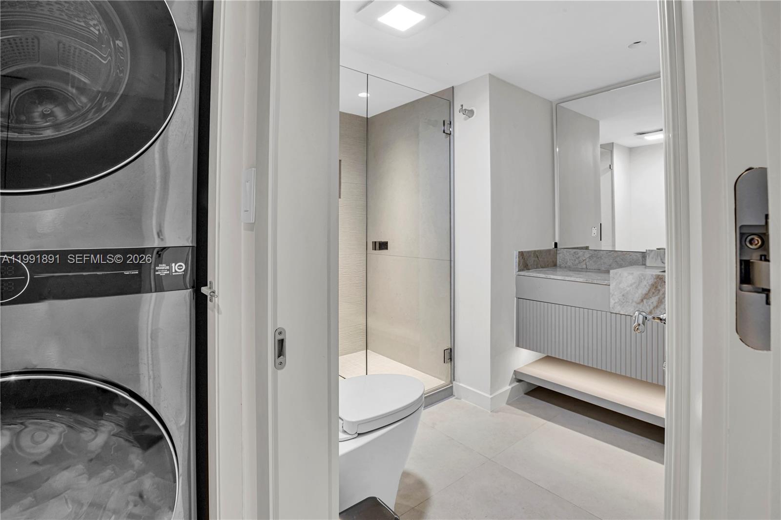 OCEANIA III CONDO - Residential