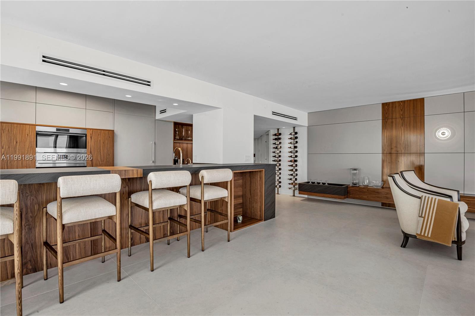 OCEANIA III CONDO - Residential