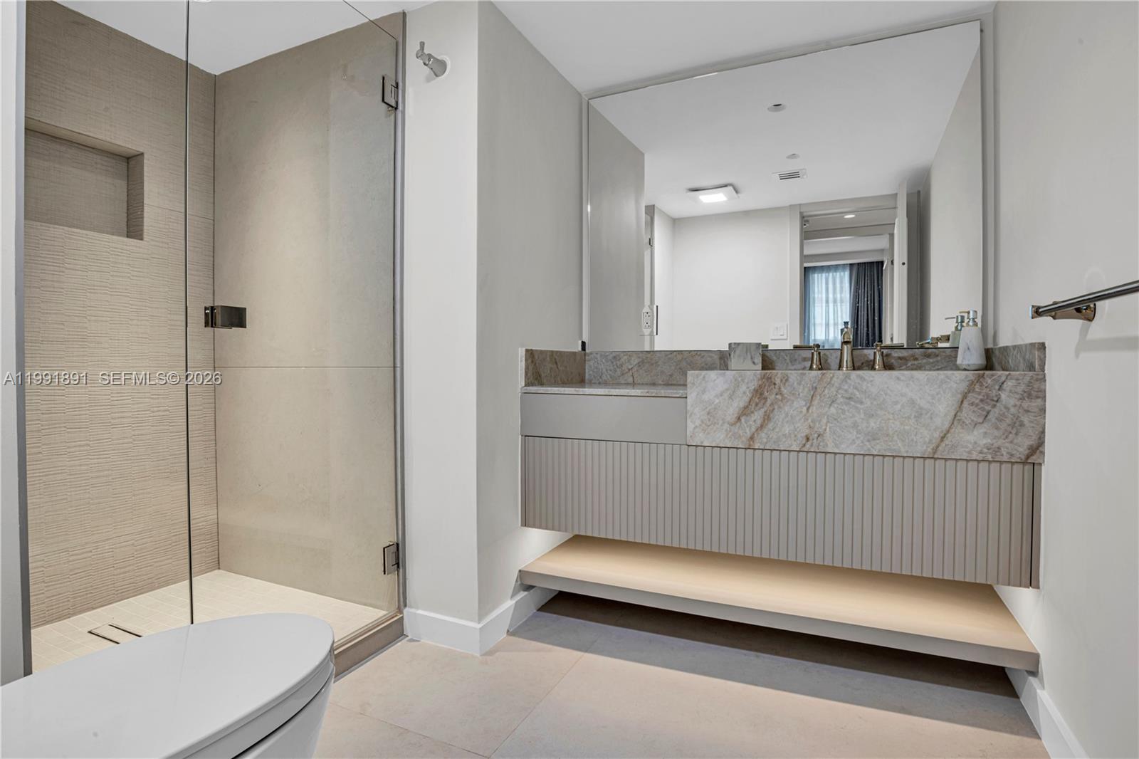 OCEANIA III CONDO - Residential