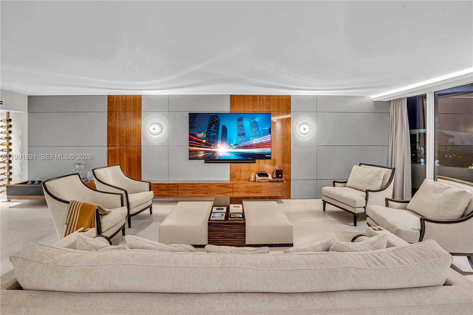 OCEANIA III CONDO - Residential