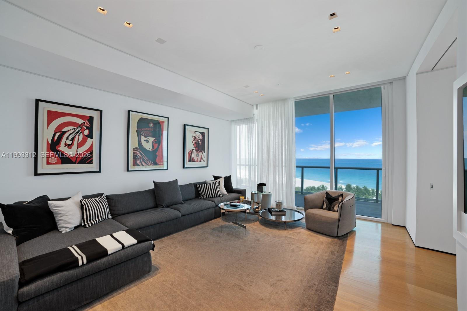 CONTINUUM ON SOUTH BEACH - Residential