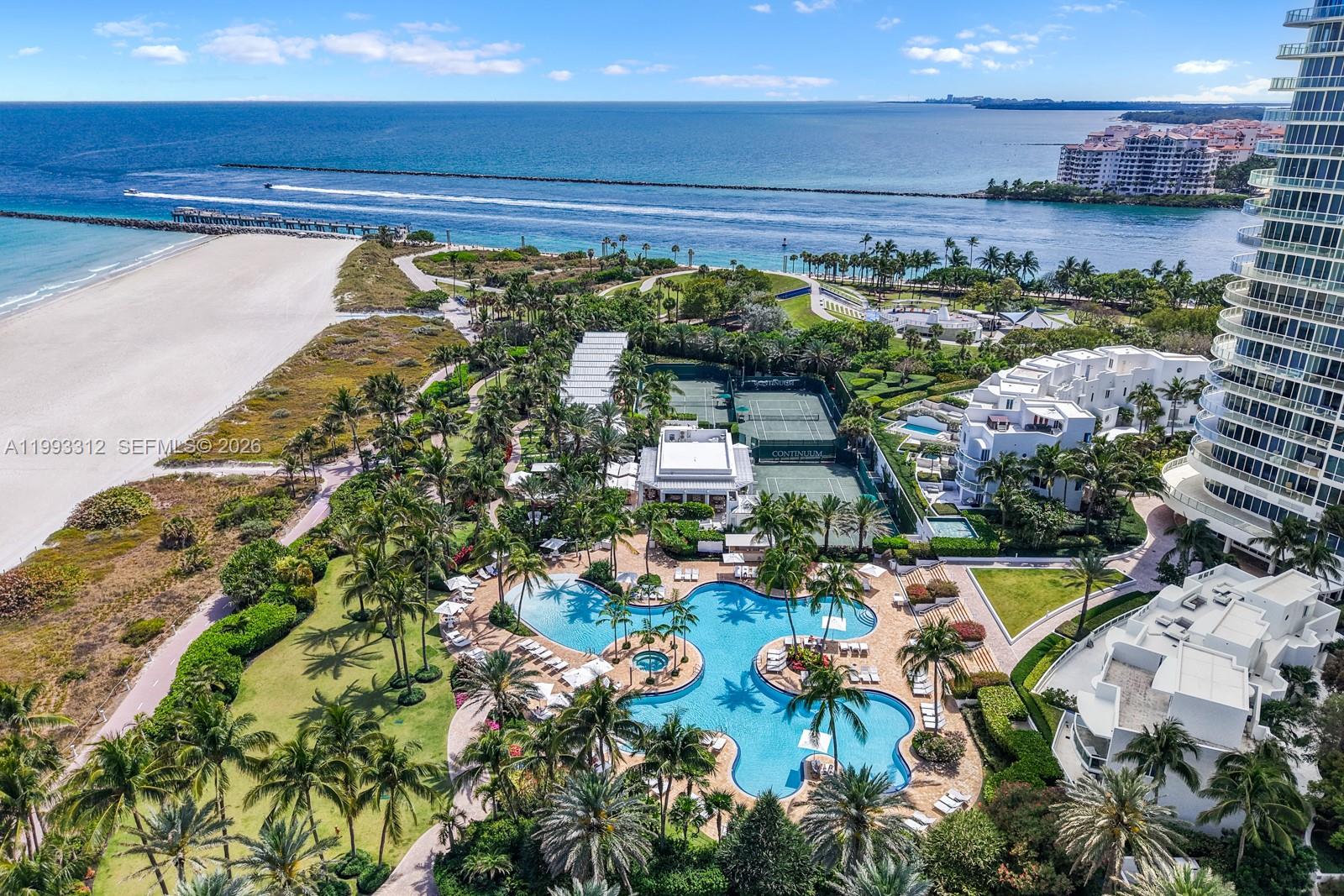 CONTINUUM ON SOUTH BEACH - Residential