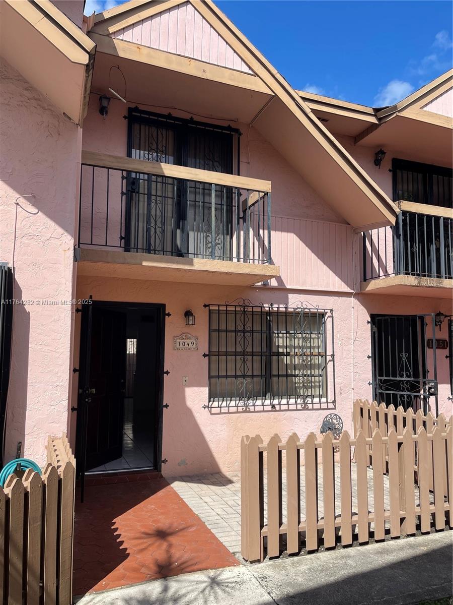 LITTLE HAVANA TOWNHOMES C - Residential Lease