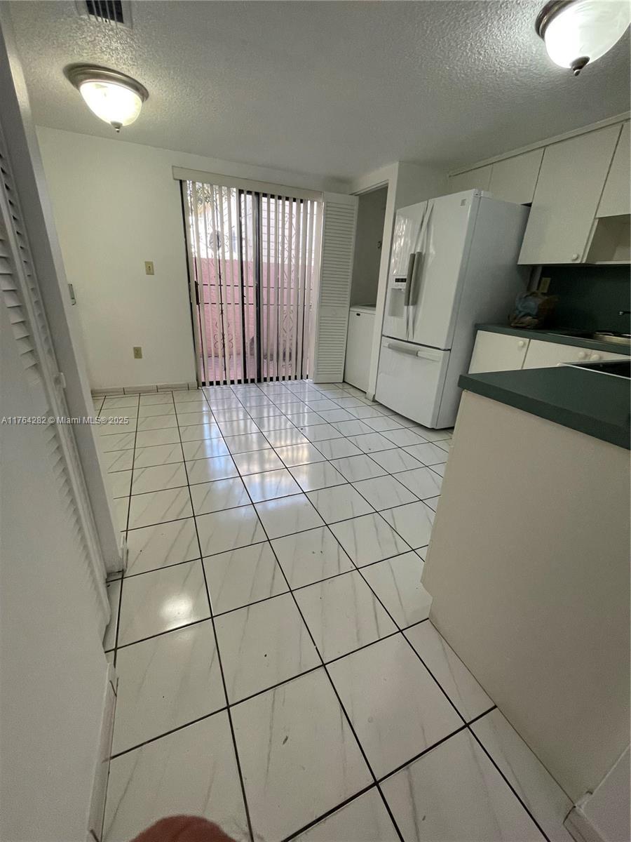 LITTLE HAVANA TOWNHOMES C - Residential Lease