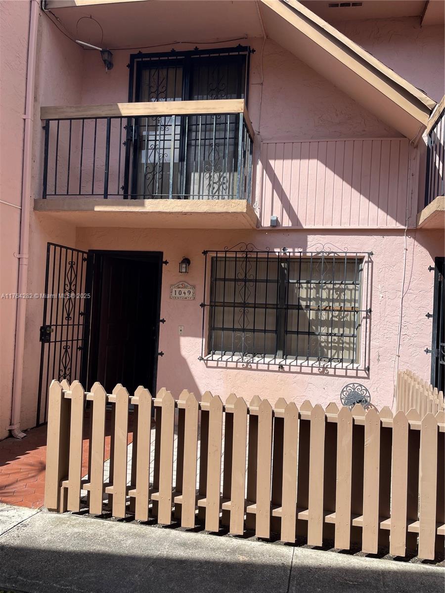 LITTLE HAVANA TOWNHOMES C - Residential Lease