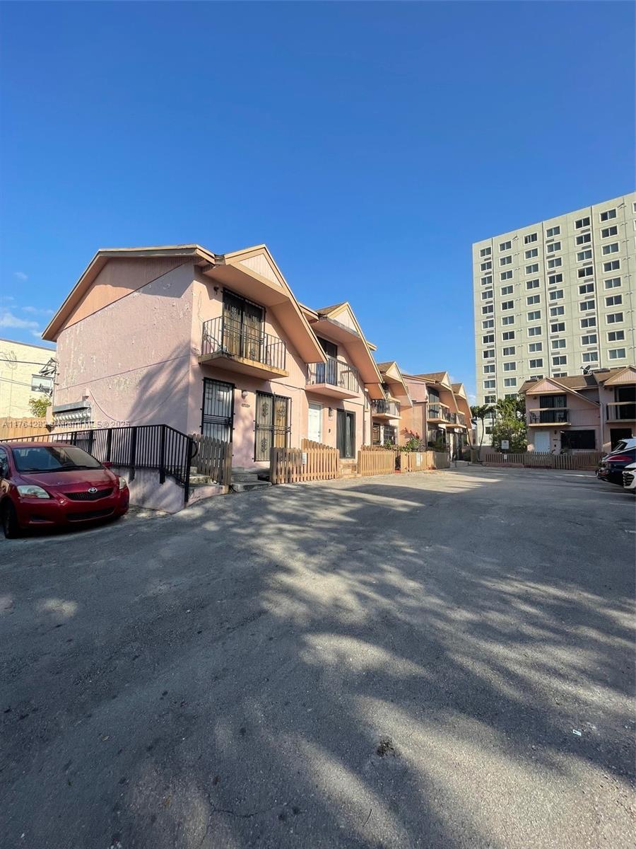 LITTLE HAVANA TOWNHOMES C - Residential Lease