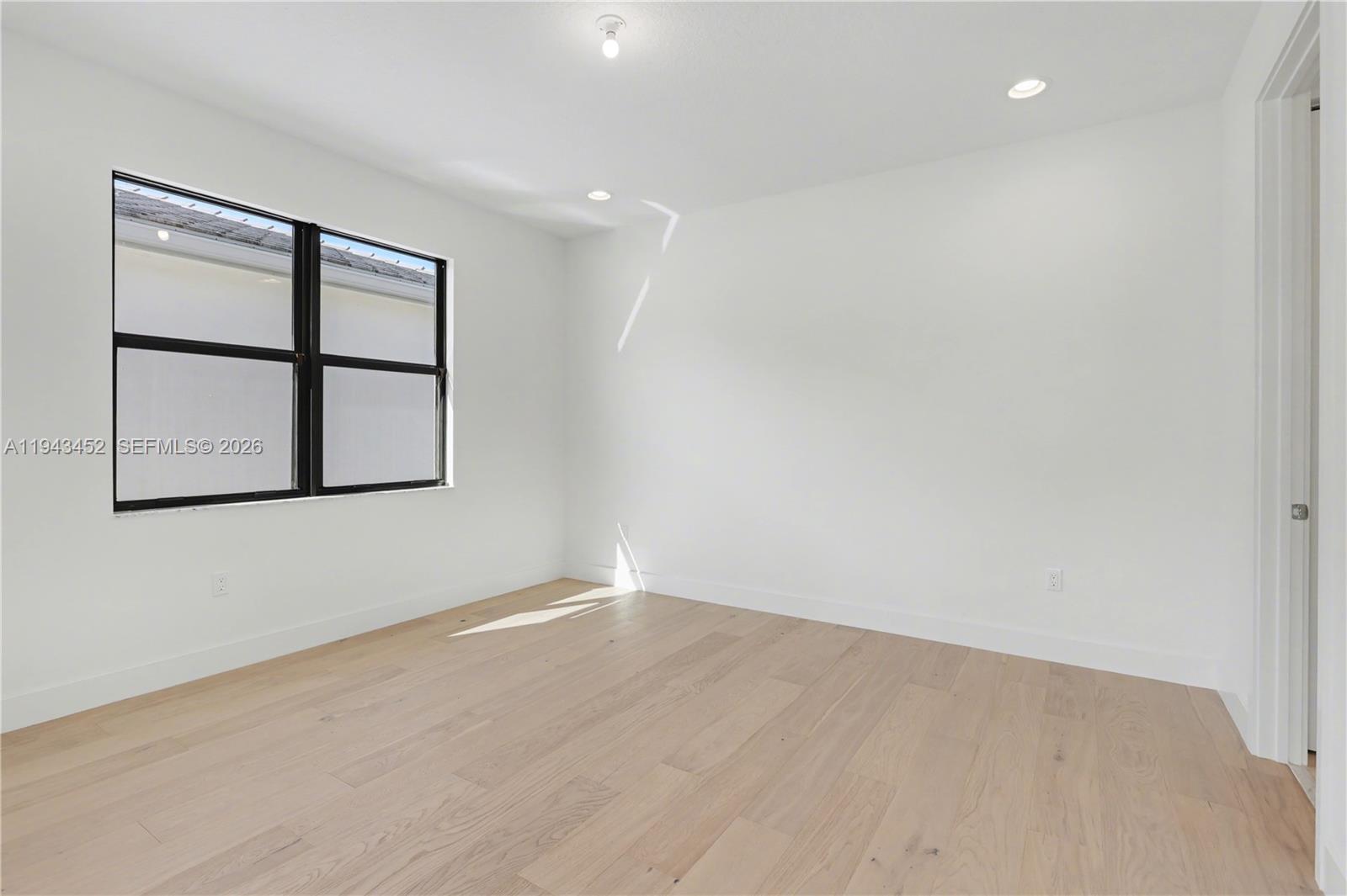 LOTUS PALM - Residential