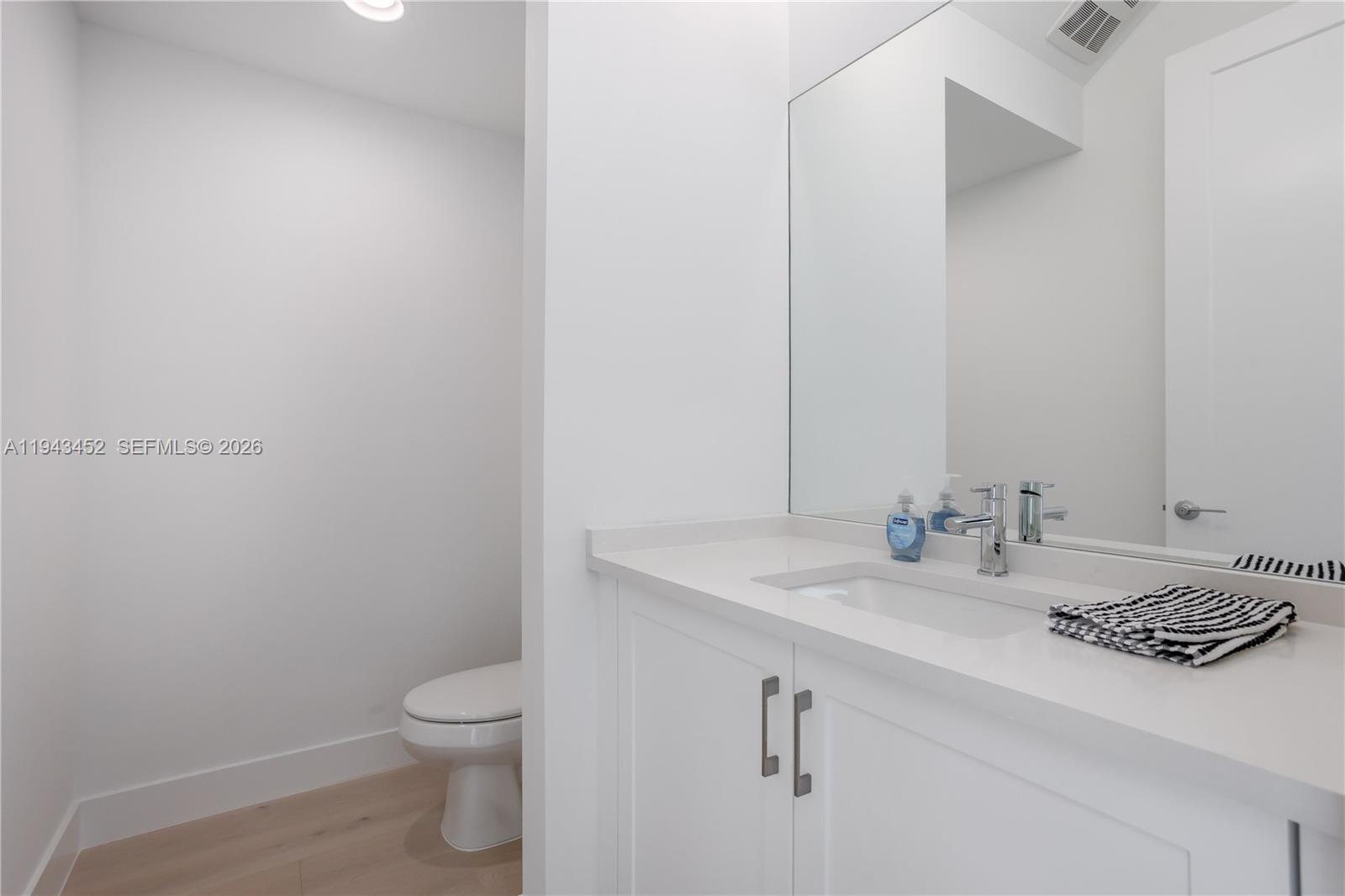 LOTUS PALM - Residential