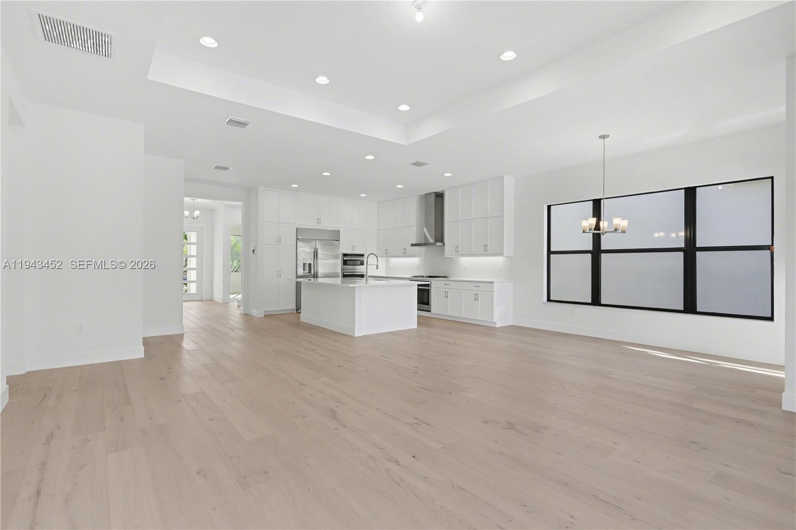 LOTUS PALM - Residential