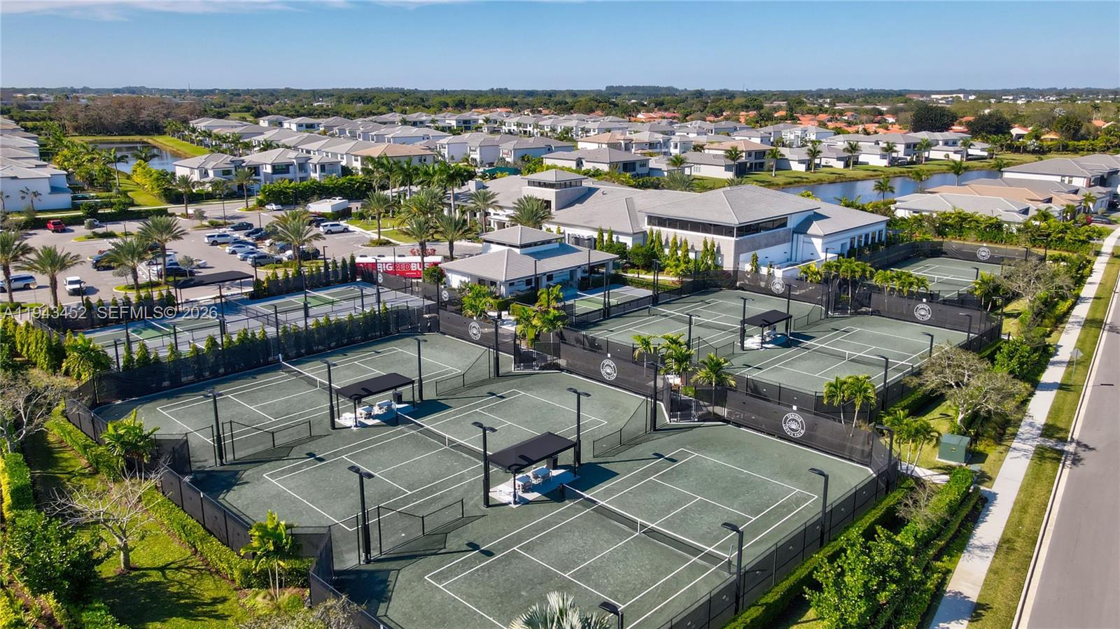 LOTUS PALM - Residential