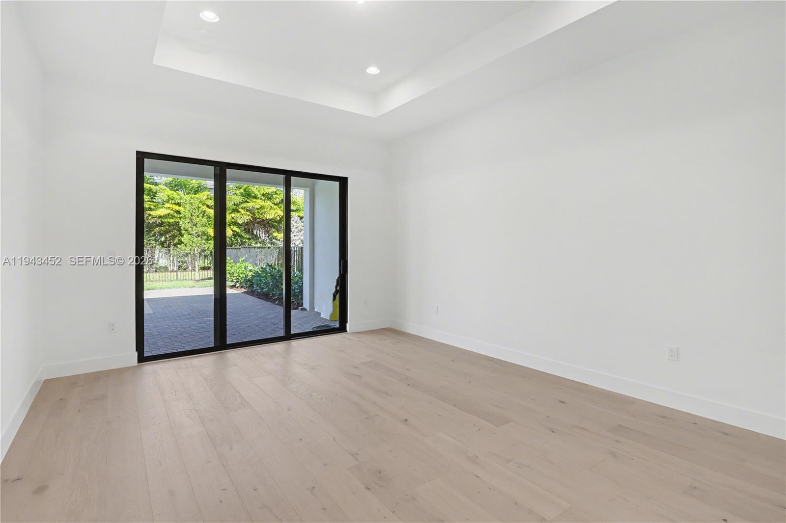 LOTUS PALM - Residential