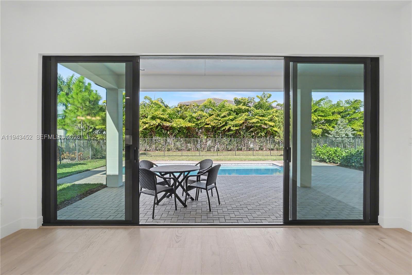 LOTUS PALM - Residential