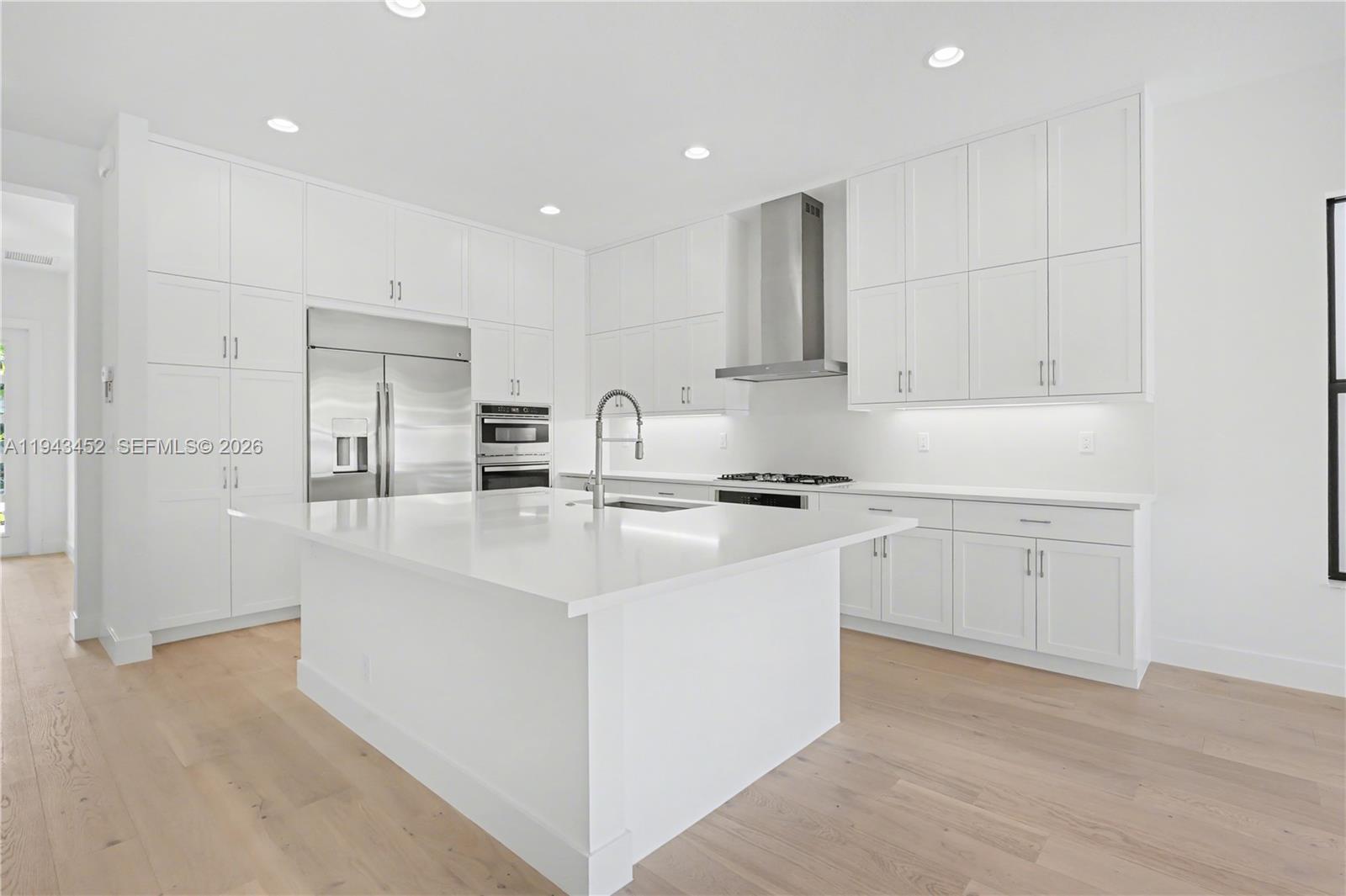 LOTUS PALM - Residential