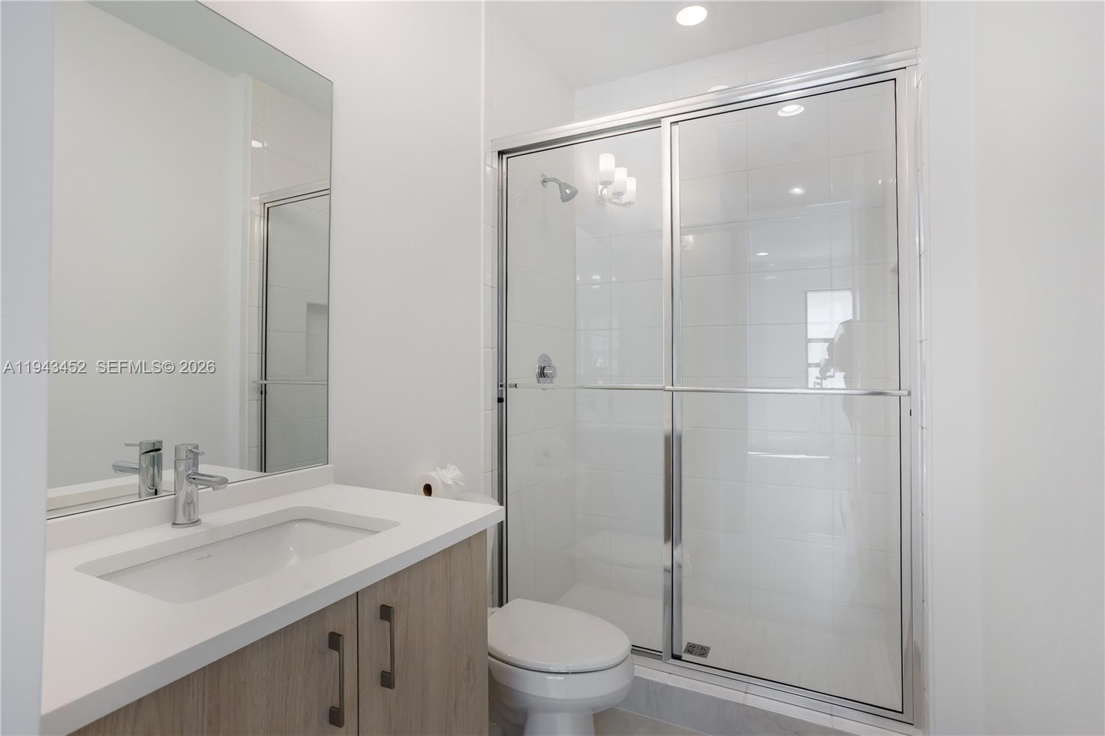 LOTUS PALM - Residential