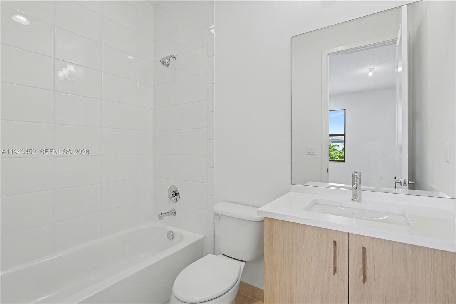 LOTUS PALM - Residential