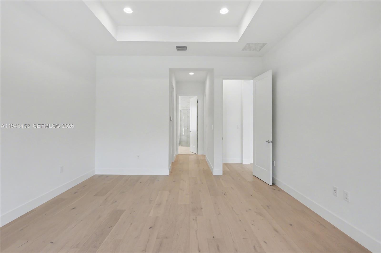 LOTUS PALM - Residential