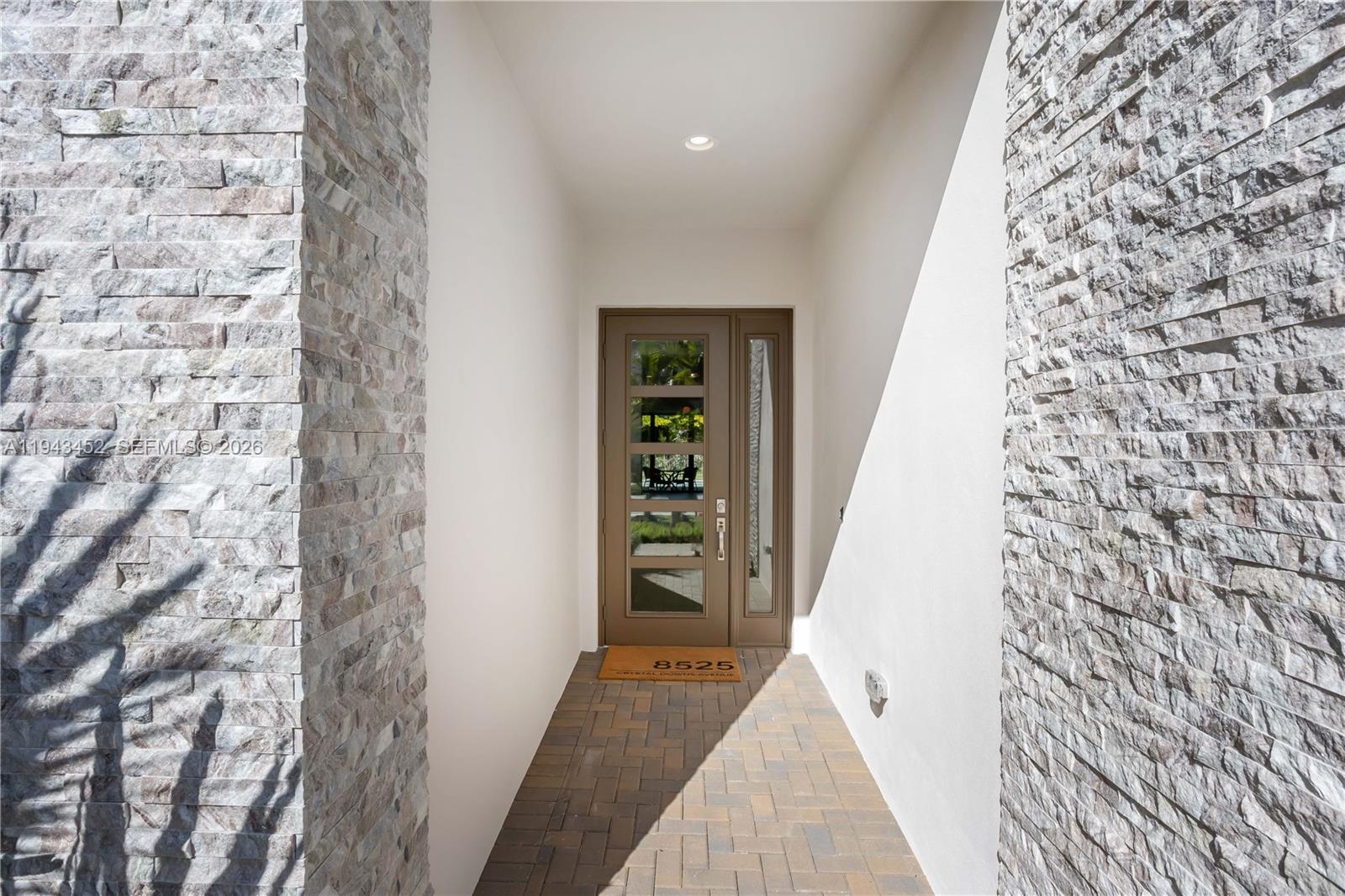 LOTUS PALM - Residential