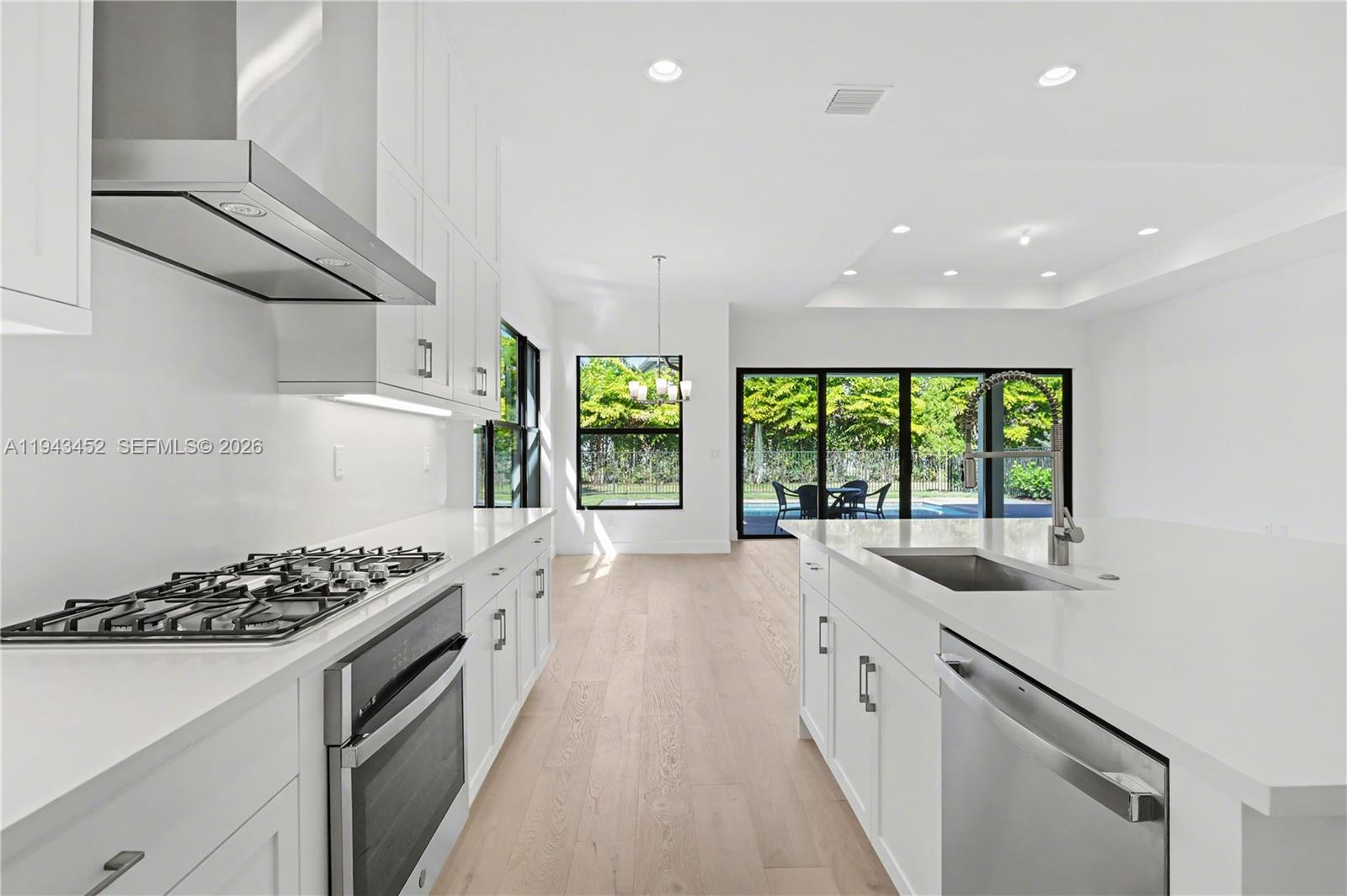 LOTUS PALM - Residential