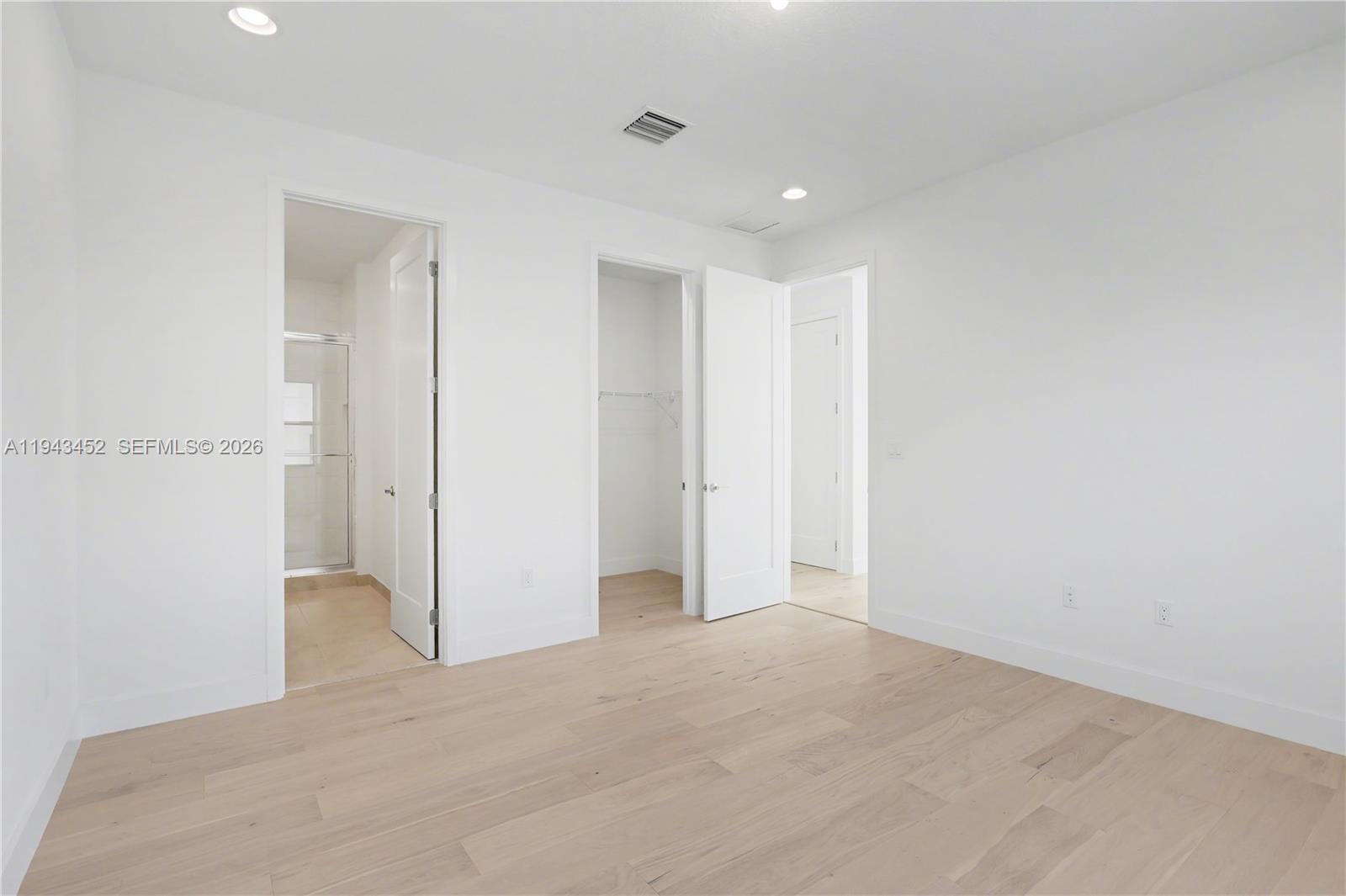 LOTUS PALM - Residential