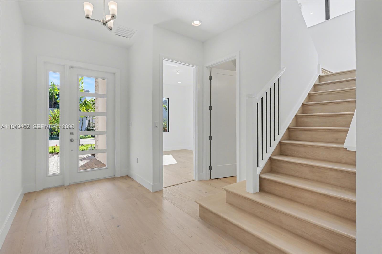 LOTUS PALM - Residential