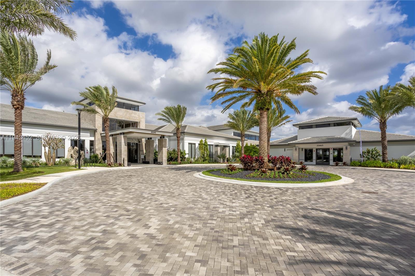 LOTUS PALM - Residential