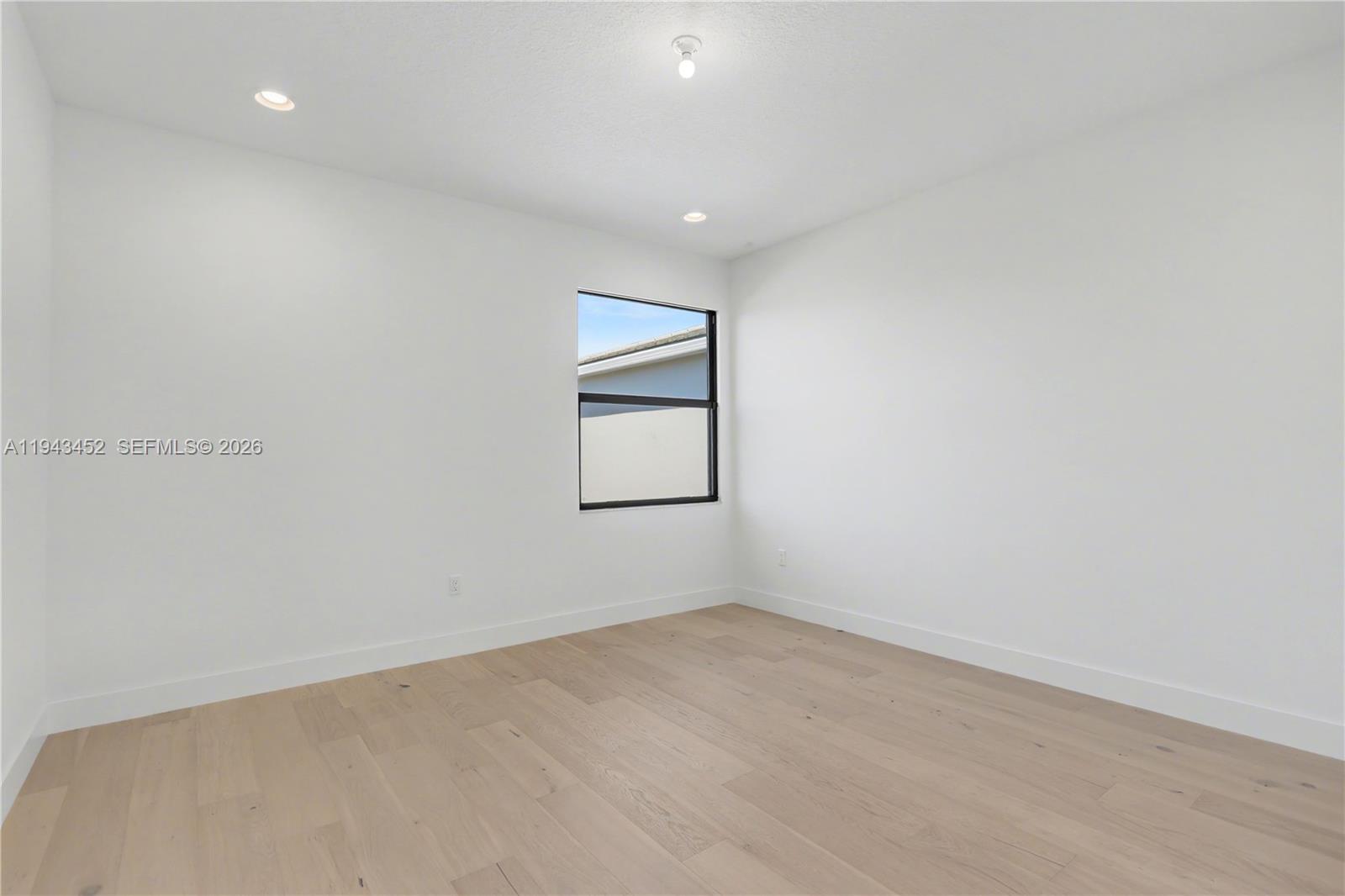 LOTUS PALM - Residential