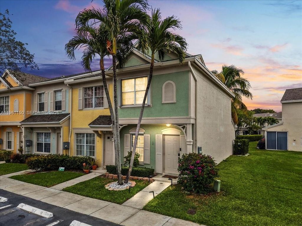 Photo of 12 Whitehead Cir, Weston, FL 33326 (MLS # A11961150)