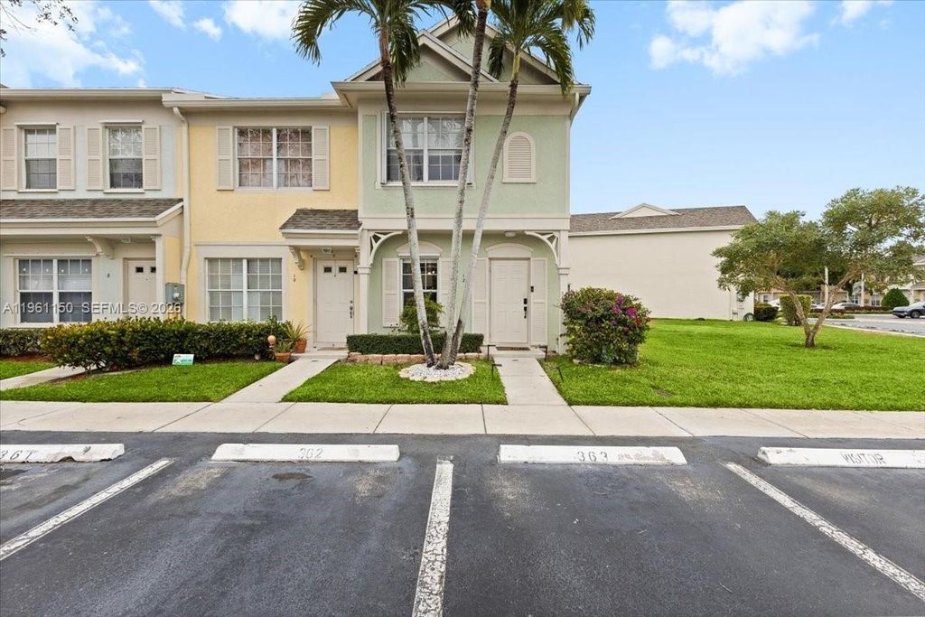 Photo of 12 Whitehead Cir, Weston, FL 33326 (MLS # A11961150)