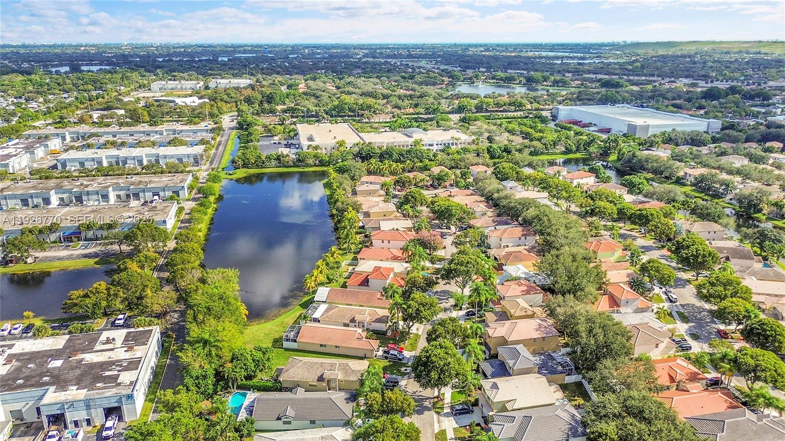 REGENCY LAKES AT COCONUT - Residential