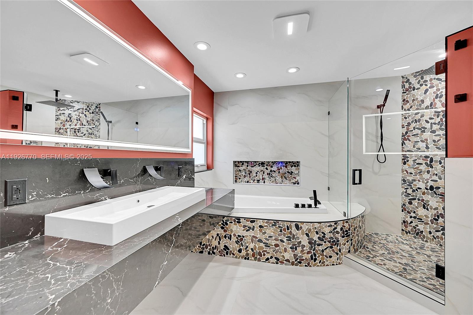 REGENCY LAKES AT COCONUT - Residential