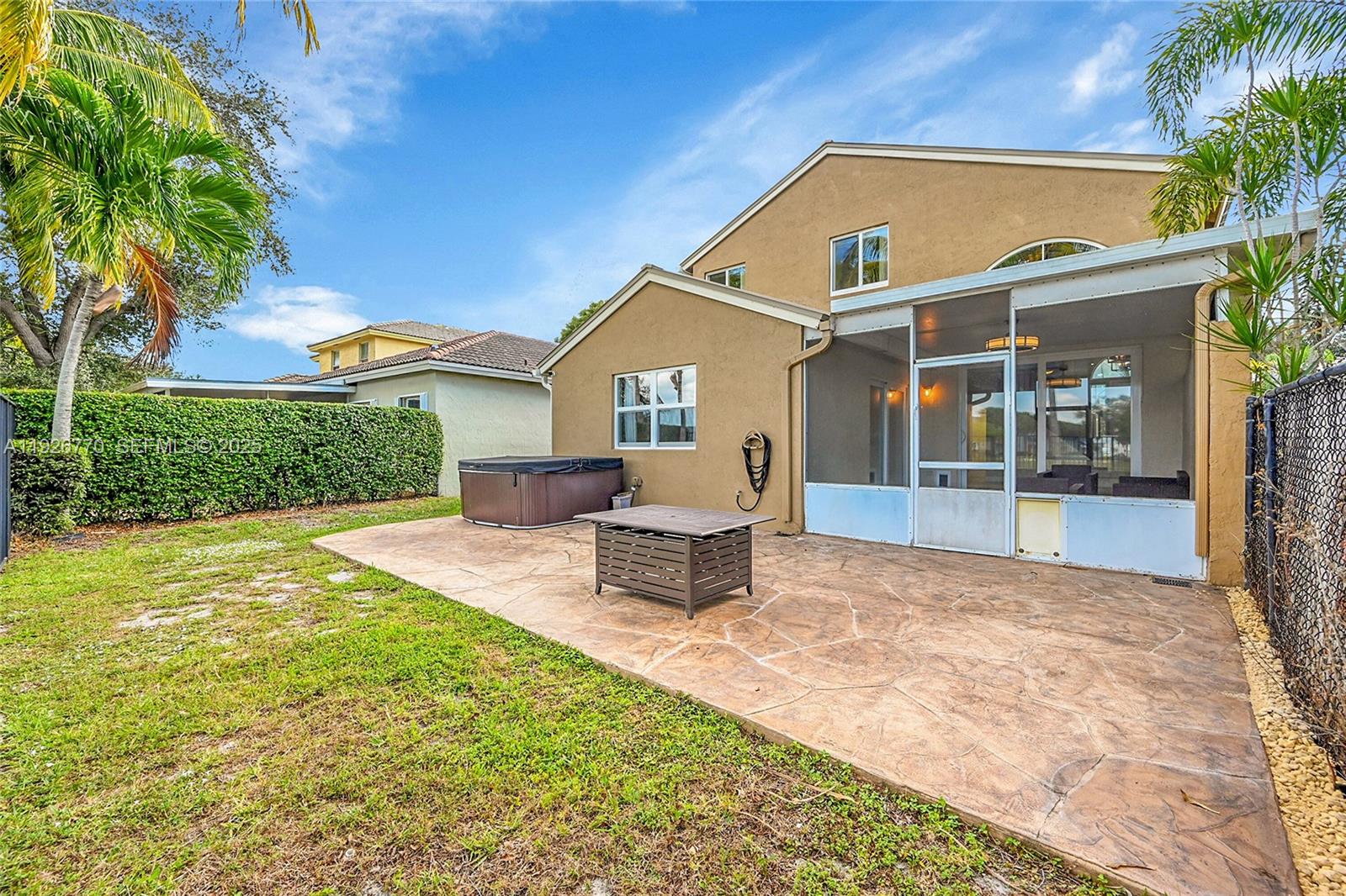 REGENCY LAKES AT COCONUT - Residential