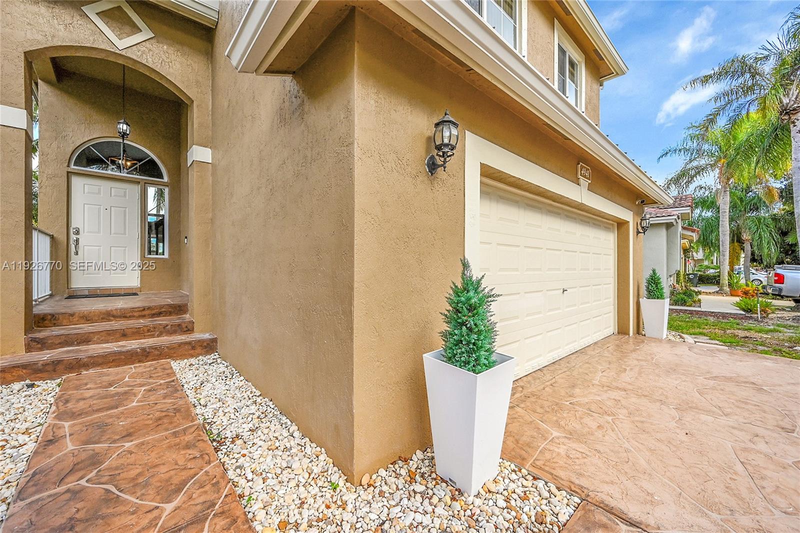 REGENCY LAKES AT COCONUT - Residential