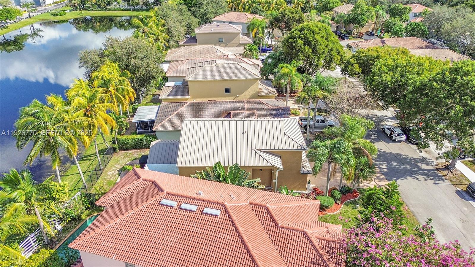 REGENCY LAKES AT COCONUT - Residential