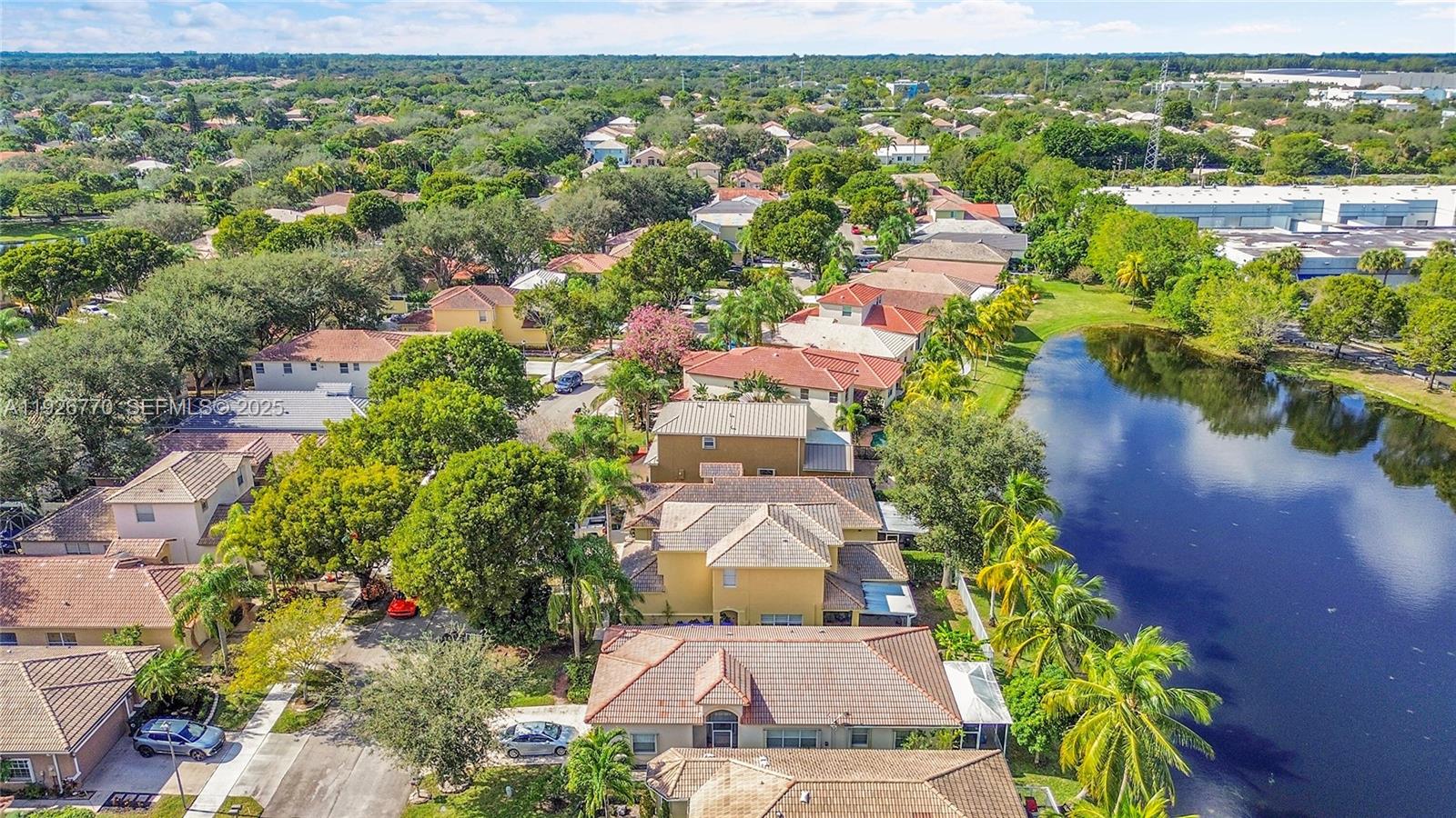 REGENCY LAKES AT COCONUT - Residential