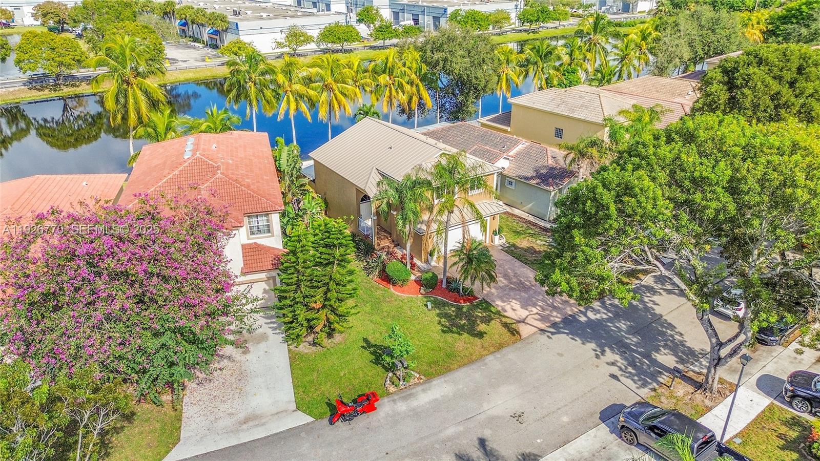 REGENCY LAKES AT COCONUT - Residential