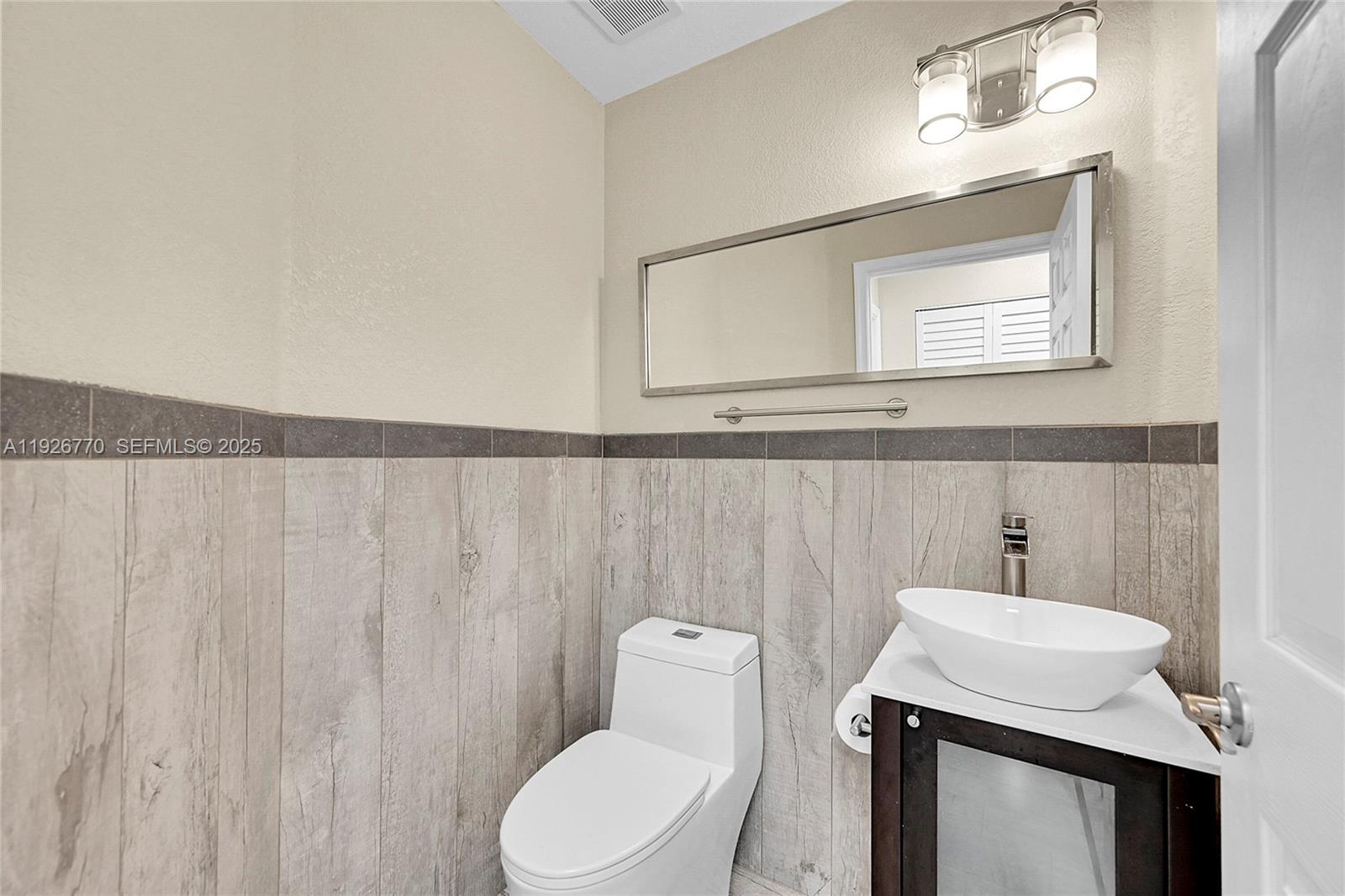 REGENCY LAKES AT COCONUT - Residential