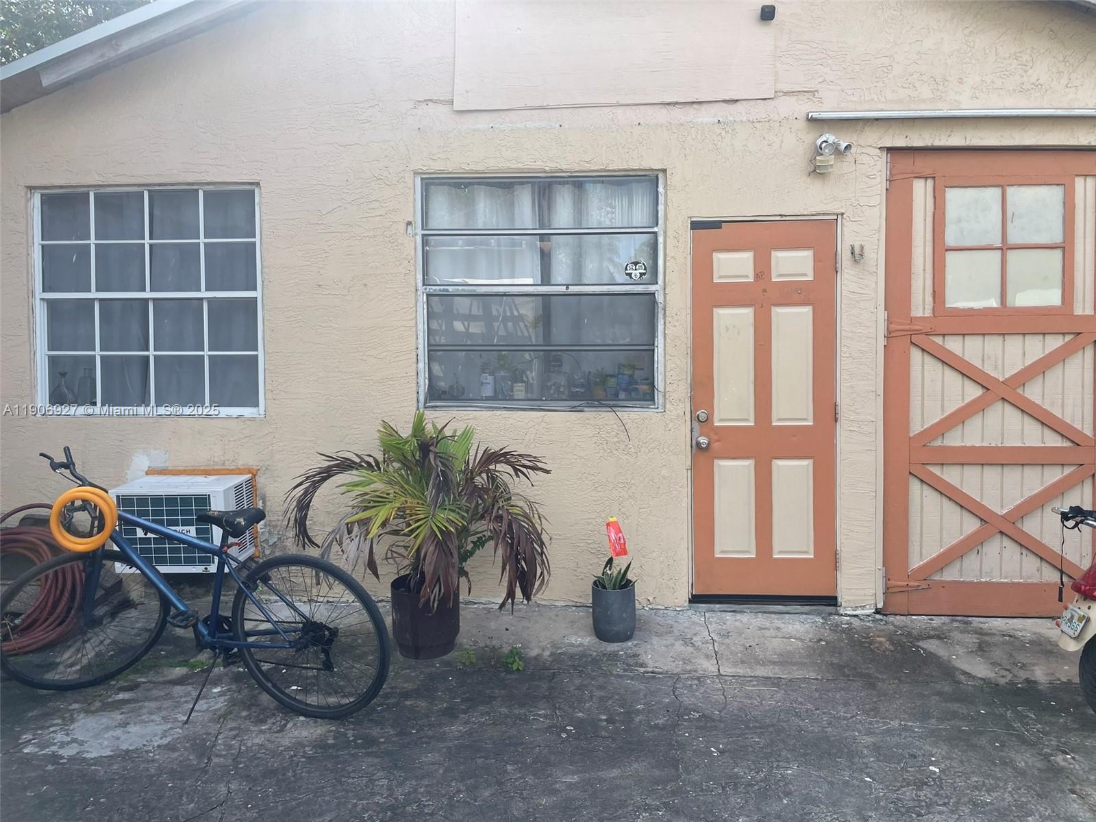 COMML SHORE CREST - Residential Lease