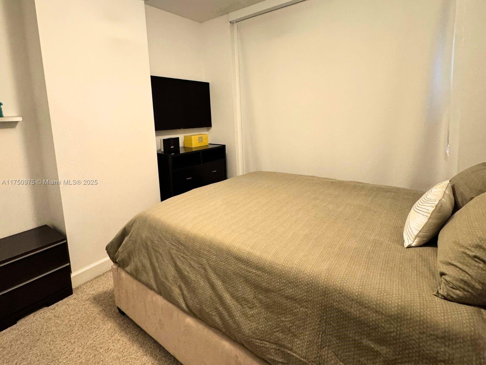 55 MERRICK CONDO - Residential Lease