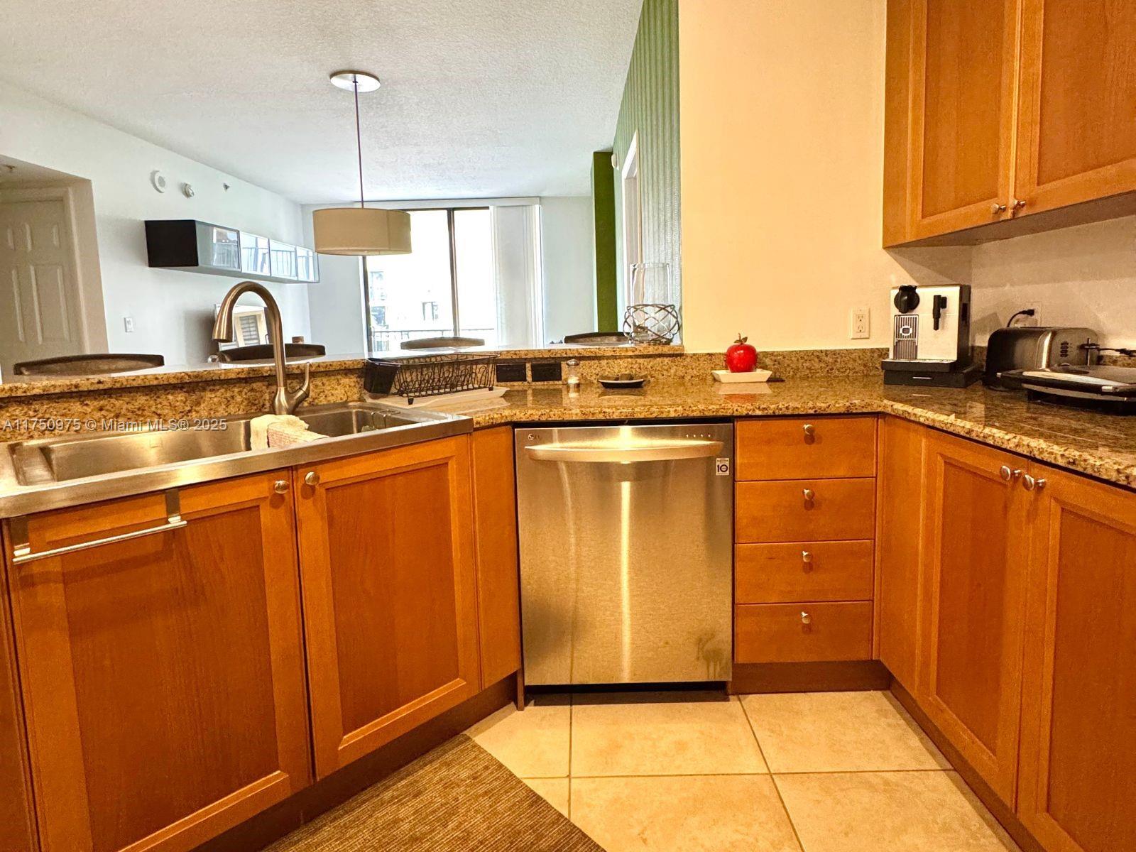 55 MERRICK CONDO - Residential Lease