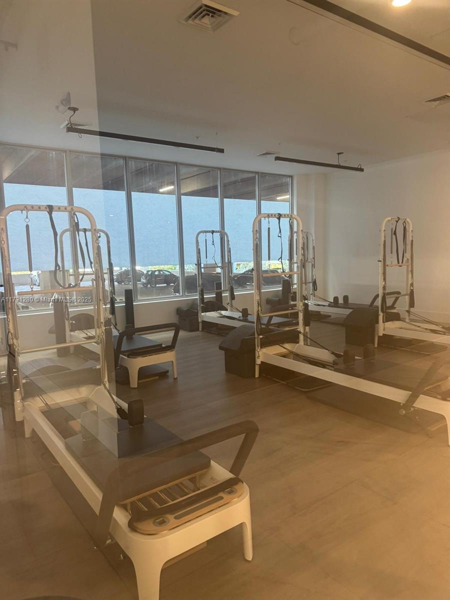 MIDTOWN AT DORAL - Residential
