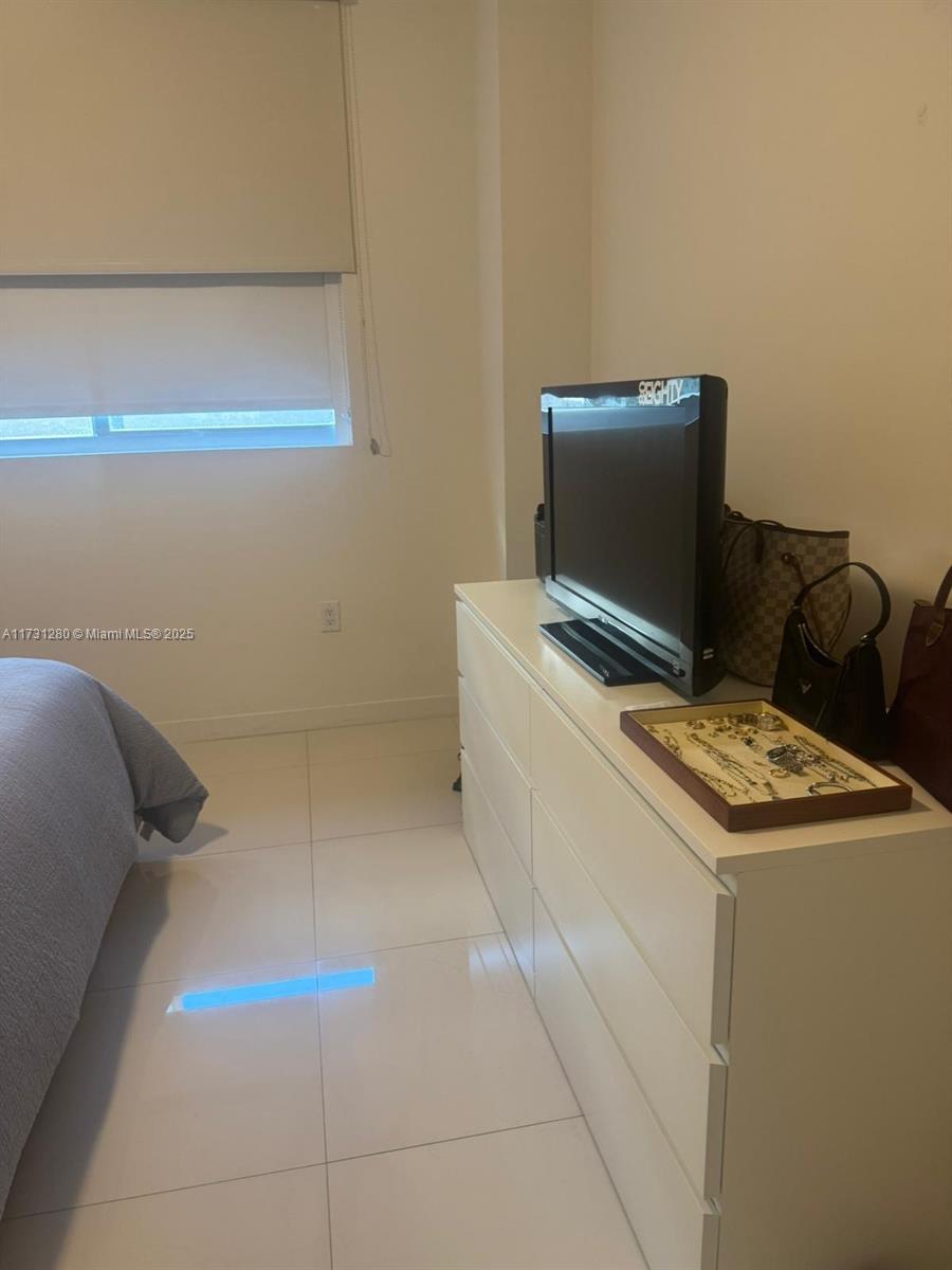 MIDTOWN AT DORAL - Residential