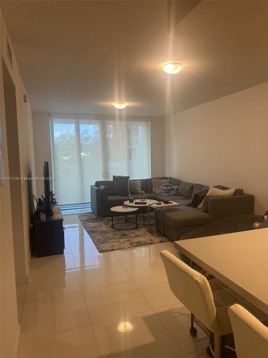 MIDTOWN AT DORAL - Residential