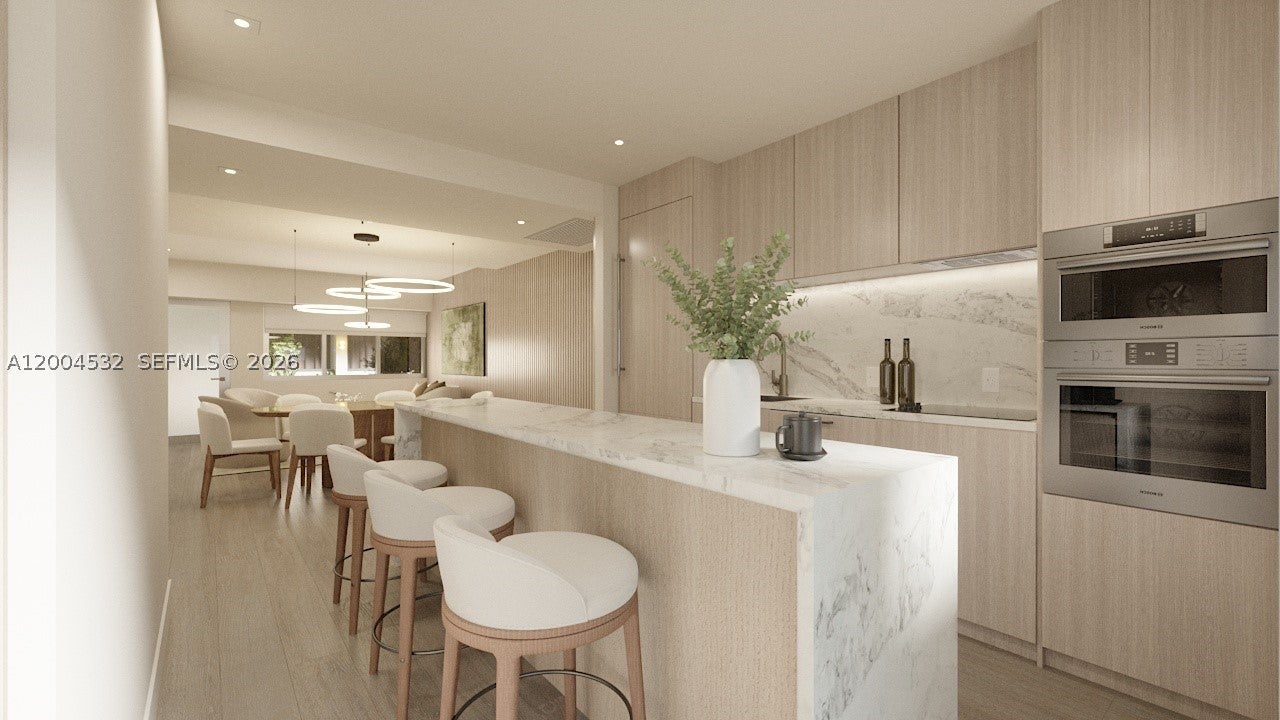 250 Collins Ave