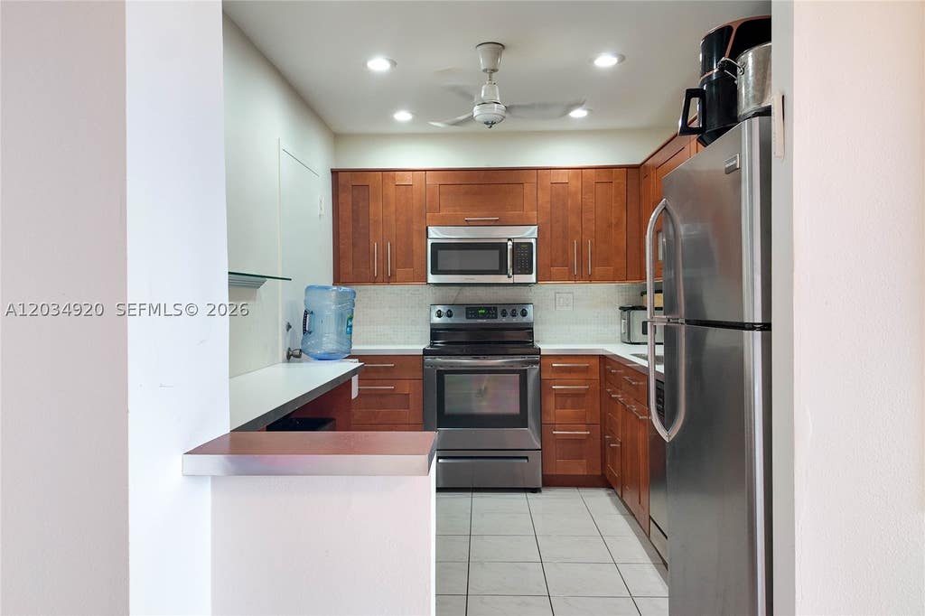Photo of 1950 S Ocean Dr #5B, Hallandale Beach, FL 33009 (MLS # A12034920)