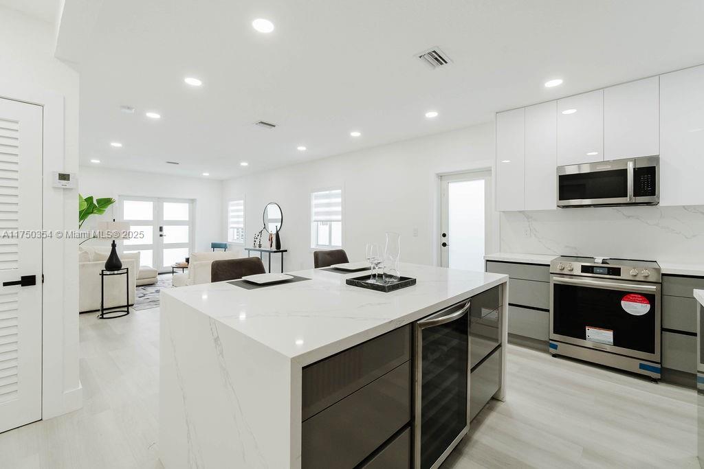 EAST VEDADO - Residential
