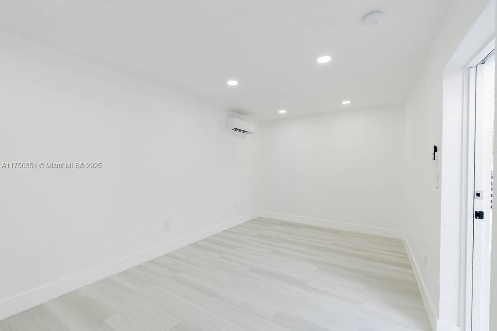 EAST VEDADO - Residential