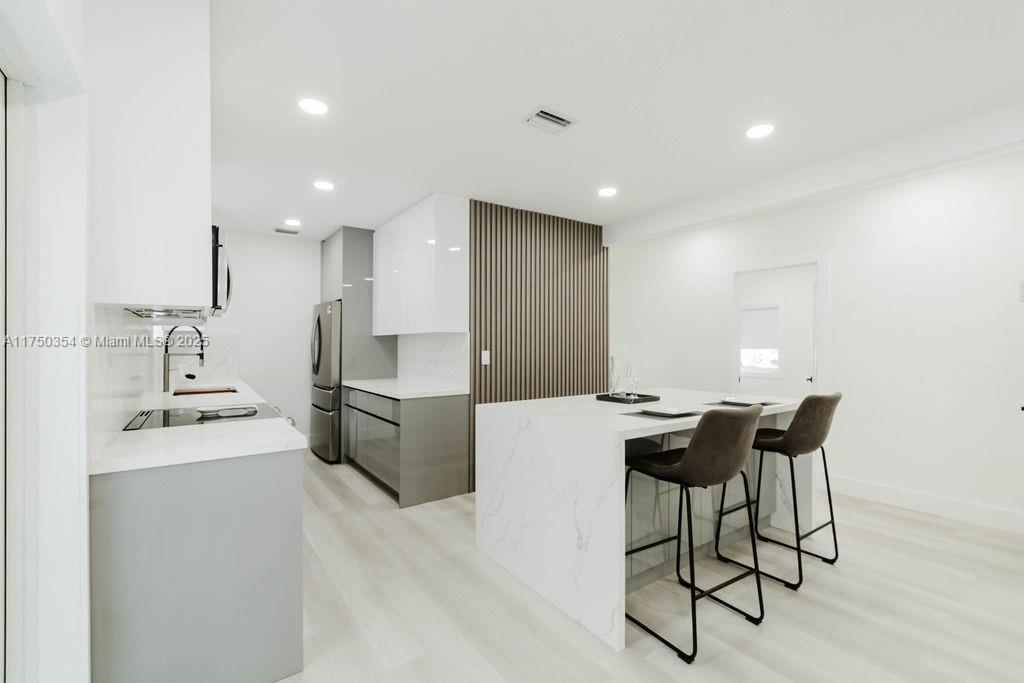 EAST VEDADO - Residential